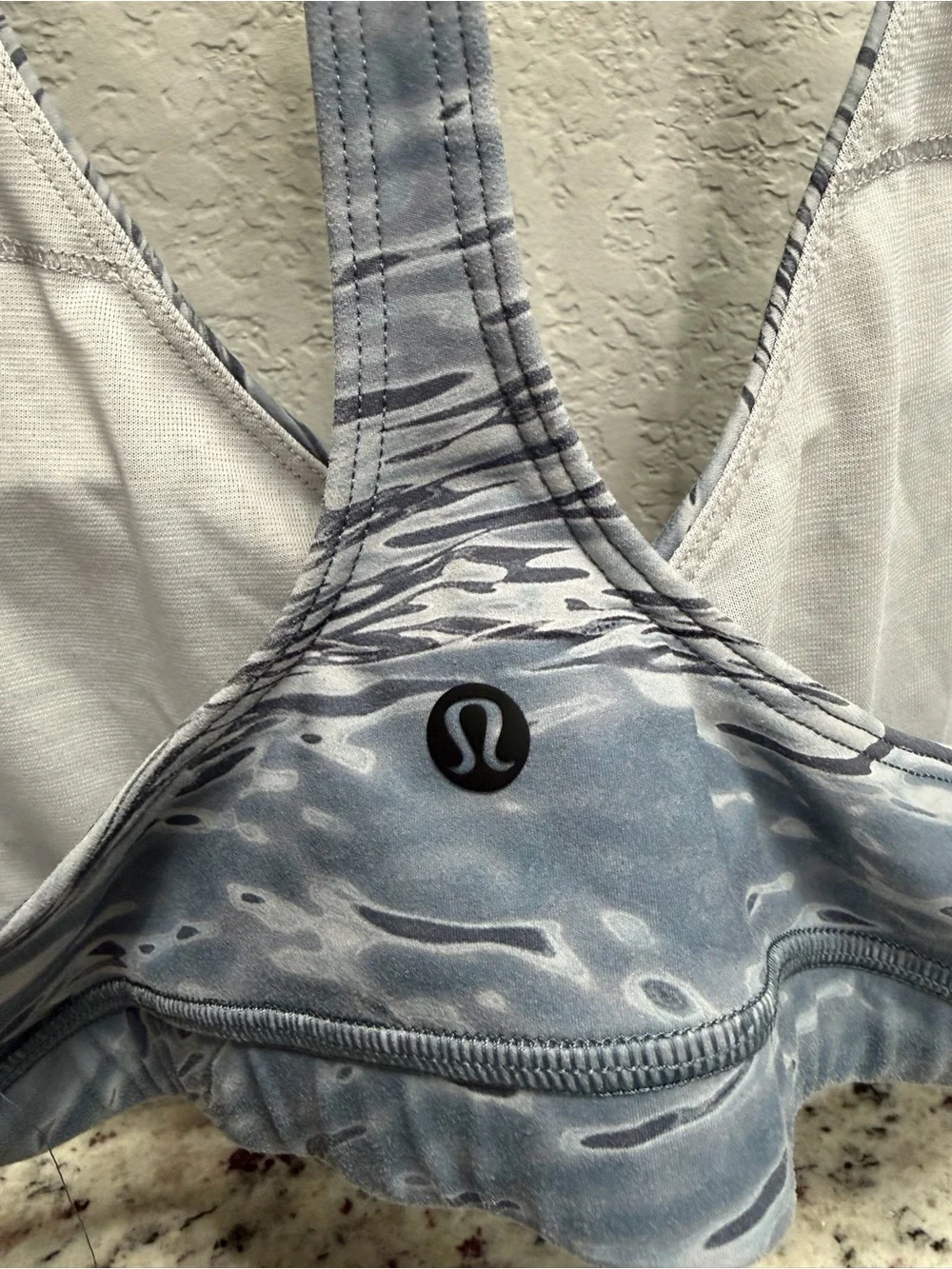 Lululemon Flow Y Sports Bra Gray Water Print Racerback Yoga Bra Sz 8 (Estimated)